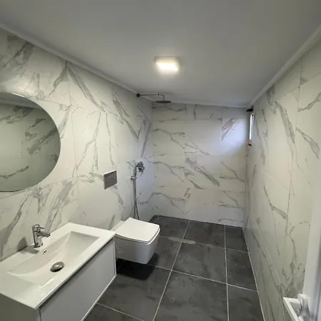 Gallery - & Hétvégi ház *