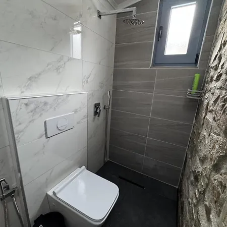 Gallery - & Landhuis Dardhe (Korce)