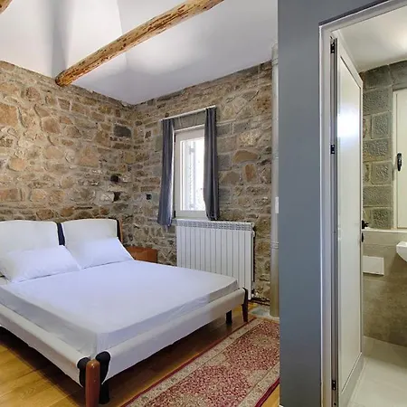 Gallery - & Country house *