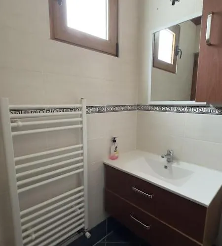 בית כפרי Gallery - & *